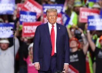 Трамп создает больше экономической нестабильности, чем COVID-19