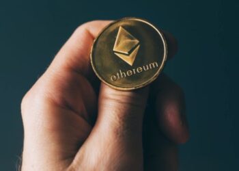 Фонд Ethereum продаст 1 000 ETH, чтобы купить стейблкоины