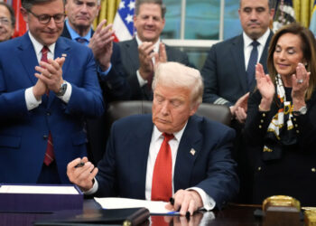 Трамп завершил самый долгий шатдаун в истории США