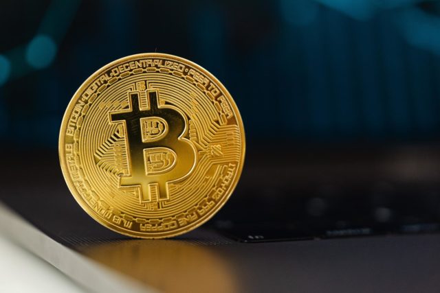 Citi: Отток из ETF — истинная причина падения биткоина Citi: Отток из ETF — истинная причина падения биткоина