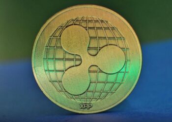 Glassnode: держатели XRP капитулируют на фоне убыточных продаж