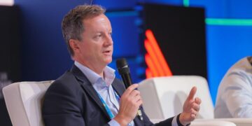 Главный аналитик банка Standard Chartered объявил окончание криптозимы