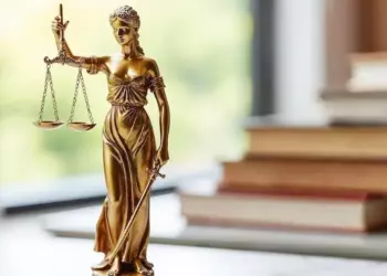 Мужчина похитил чужую семью ради украденных биткоинов